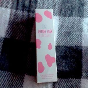 jeffree star skin milk toner